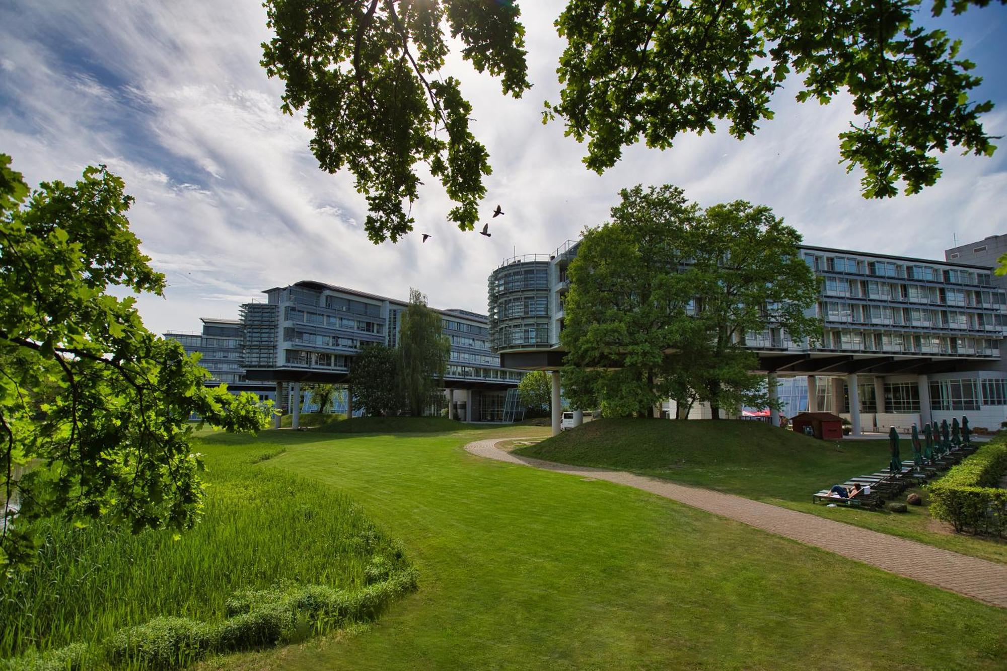 Kongresshotel Potsdam Am Templiner See Exterior photo