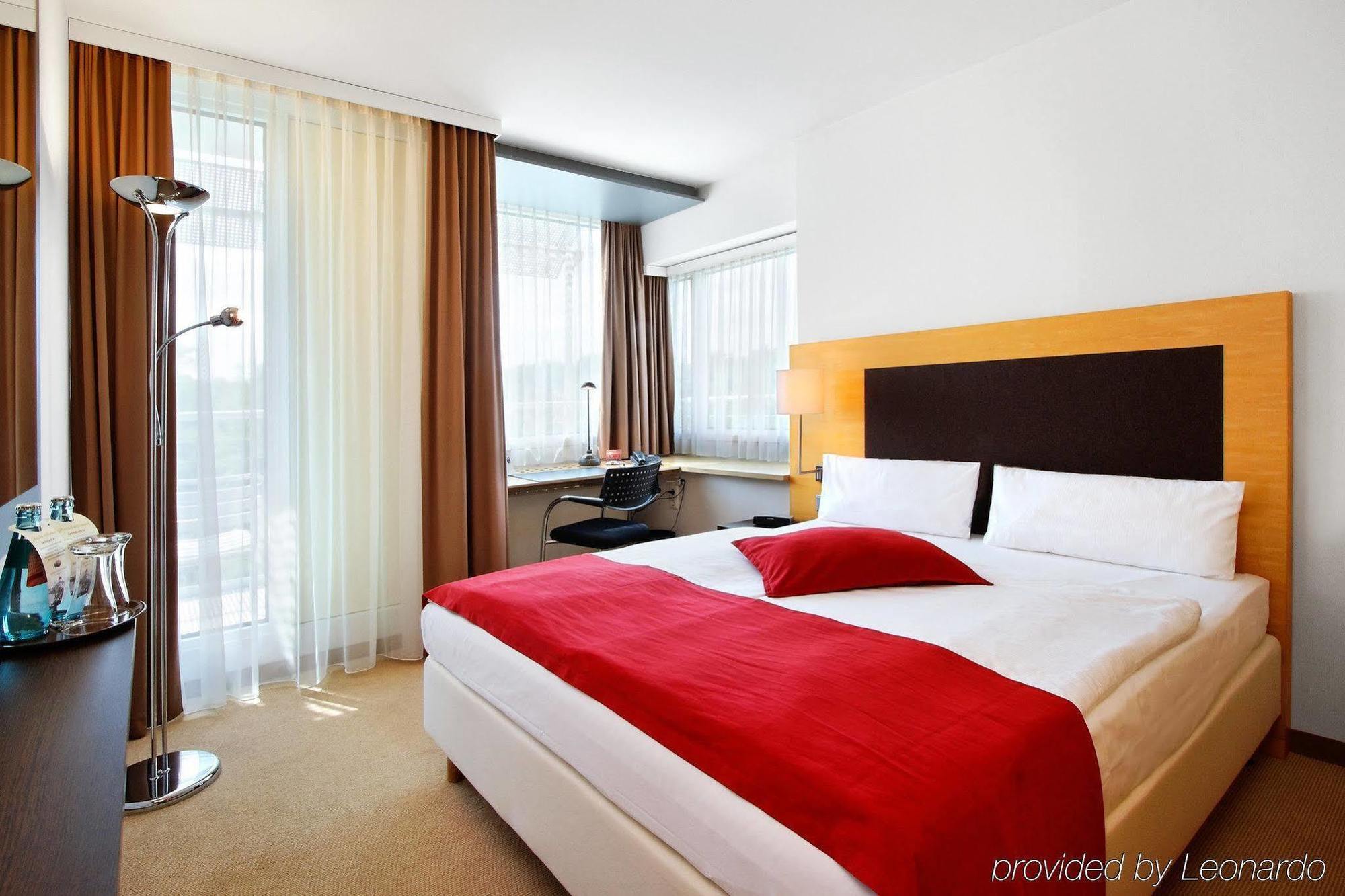 Kongresshotel Potsdam Am Templiner See Room photo